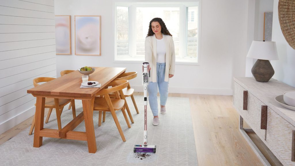 Shark introduces the Shark Detect Pro cordless vacuum cleaner with emptying function