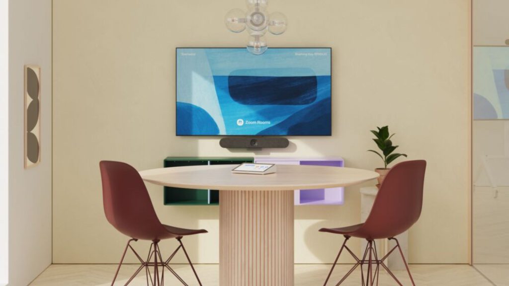 Logitech Rally Bar Huddle porta l’esperienza di videoconferenza equa nelle piccole sale riunioni