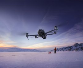 DJI svela Mavic 4 Pro con tripla fotocamera e Stabilizzatore Infinity