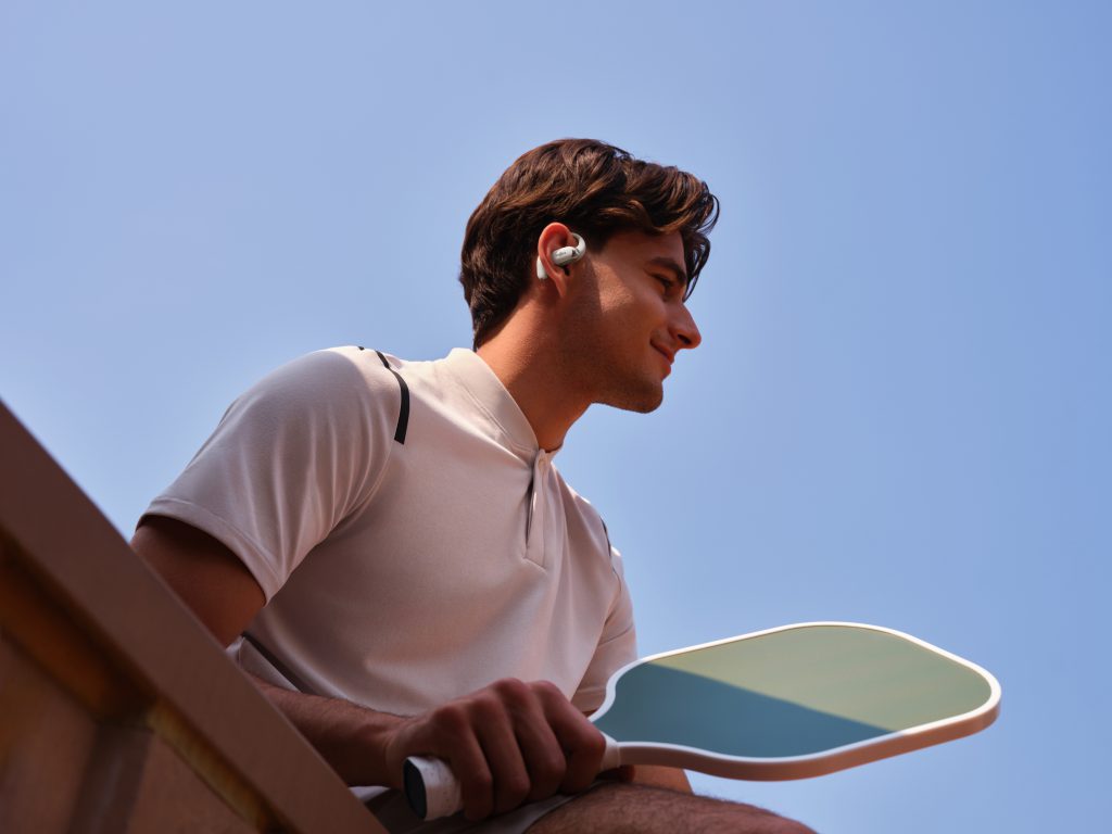 Shokz accompagna le tue giornate con le cuffie OpenFit 2