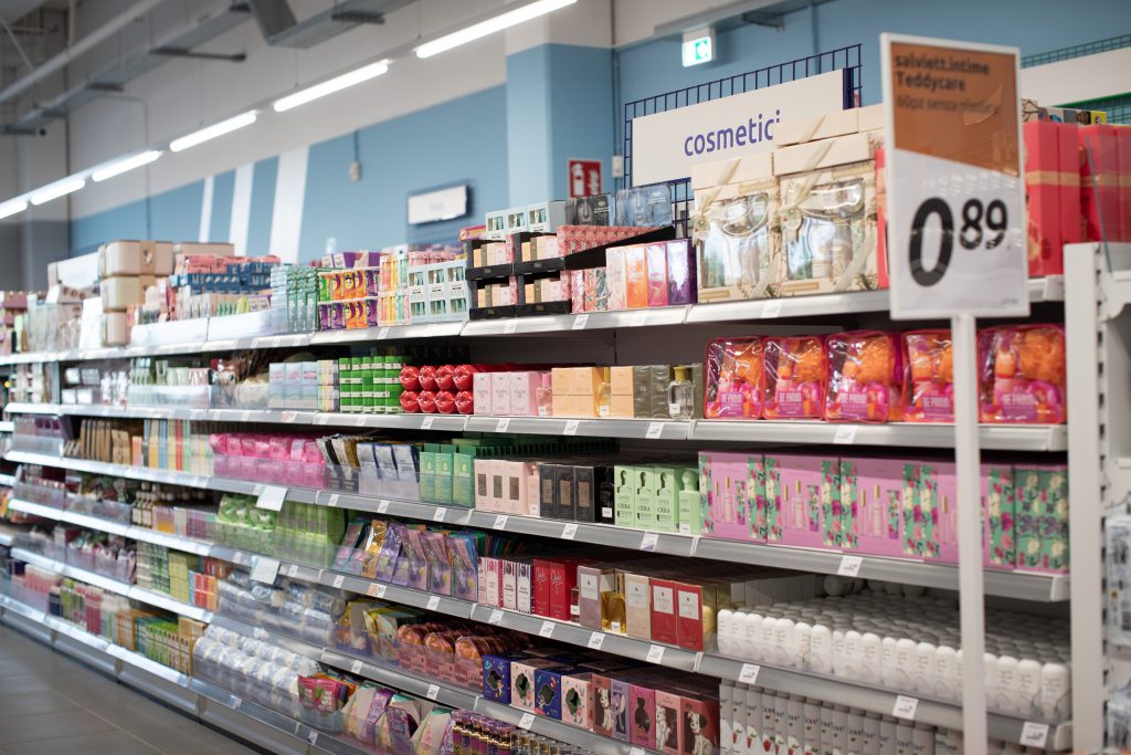 Action festeggia l'apertura del primo store nella città di Milano, nel quartiere Bicocca