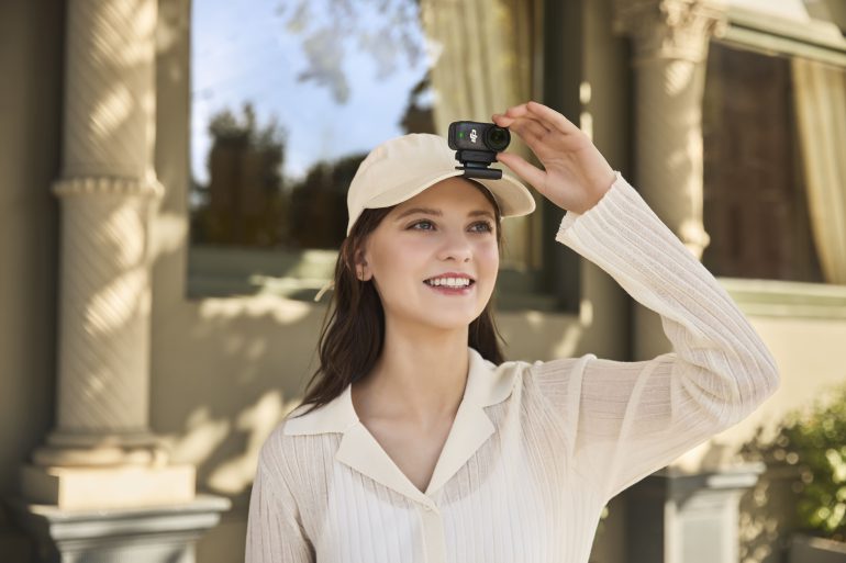 DJI svela Osmo Nano la nuova action camera indossabile per riprese professionali
